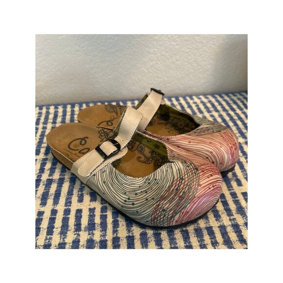 NWOB Calceo Recyclable Clogs - Picture 1 of 7